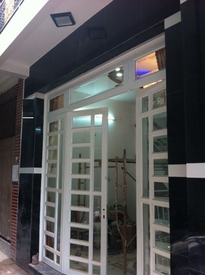 Nhà bán 4,3x15m HXT gần Vòng xoay Hàng Xanh, P25, BT