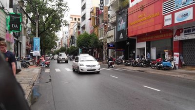 Bán nhà MT Nguyễn Trãi, quận 1 đối diện Zen Plaza. Giá 31 tỷ.