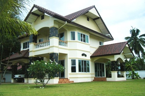 Gấp! Bán Nhà HXH Thủ Khoa Huân, Bến Thành , Q. 1, 4x20m