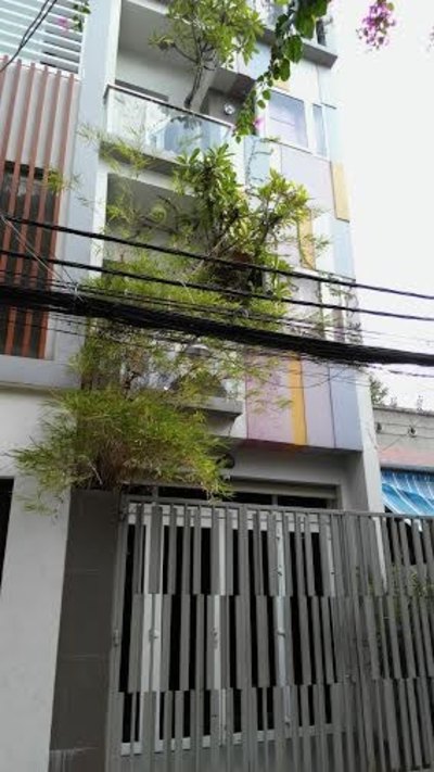 Nhà Nóng Cần Bán Gấp nhà trên đường Nguyễn Văn Thủ.