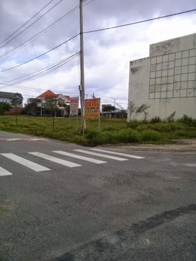 Nhà cấp 4 gần đường lã xuân oai cần bán 800 triệu, rộng 52 m2.SHR