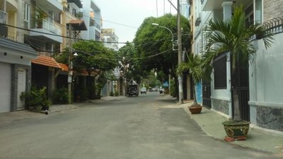 Cần bán nhà hẻm xe hơi, đường Nguyễn Đình Chiểu, P. 5, Quận 3, DT 6.5x26.5m