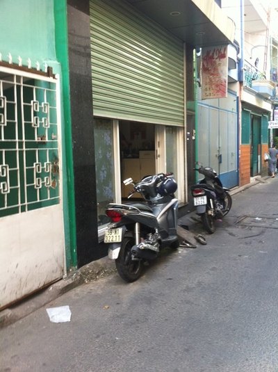 Bán gấp hẻm CMT8, P.4, TB. Dt: 4x8m, hướng Đông Nam