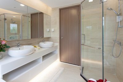 Bán căn hộ Vinhomes Central Park 2 PN suất ngoại giao, giá 2 tỷ 8