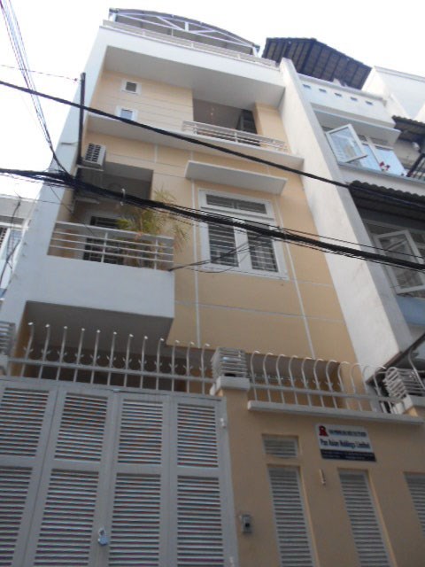 Bán nhà MT đường Điện Biên Phủ, Q10, DT:4.2x17.5m, 3 lầu