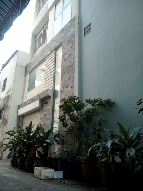 Bán nhà mt Trường Sa, p. 14, q. 3. DT: 4,5 x 13m. GIÁ: 6,8 TỶ