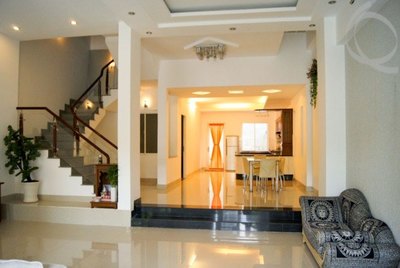 Bán nhà MT nội bộ đường Phan Xích Long, Q. Phú Nhuận.