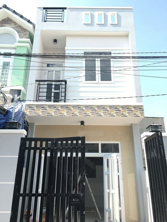 Nhà bán ngay trung tâm phường thạnh lộc quận 12 LH