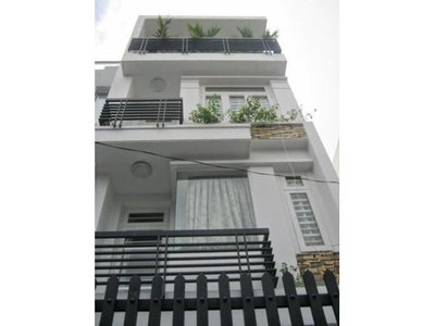 Cần bán gấp nhà phố 2 mặt tiền Hoa Sữa, P.7, Q.PN, dt: 38m2, giá 4.2 tỷ