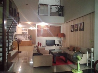 Cần bán nhà phố mặt tiền đường Nguyễn Văn Tráng TT Q.1, dt: 56m2, 4 tầng