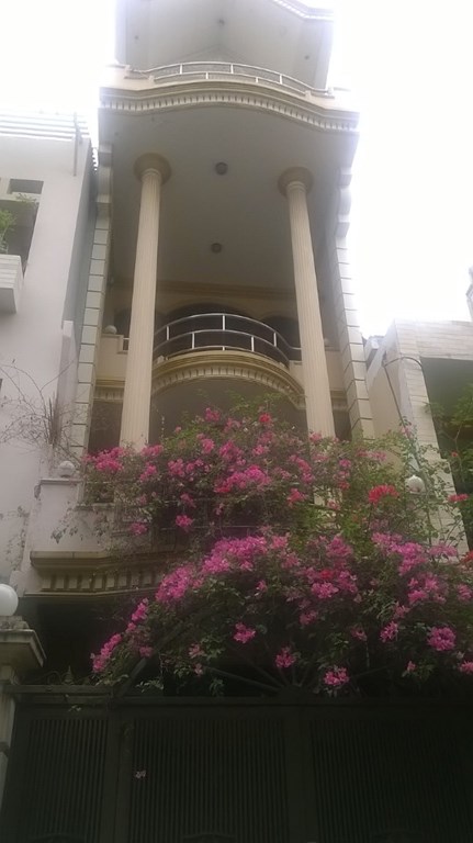 Gia đình về Bắc, bán nhà HXH đẹp nhất đường Sư Vạn Hạnh – P12 – Quận 10