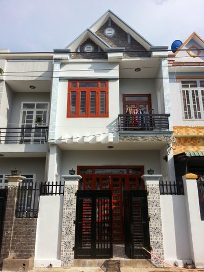 Bán nhà : Bán gấp Nhà phố, đường CMT8, P11,Q3