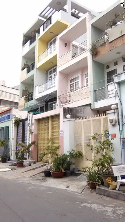 Bán nhà MT Hùng Vương,P1,Q10. DT: 8x18m. Giá: 23 tỷ