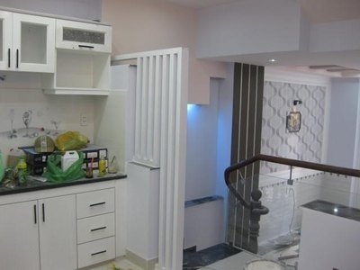 Bán nhà hẻm xe hơi đường Đặng Văn Ngữ, DT: 5mx18m, 1 trệt 3 lầu, giá 8 tỷ 5