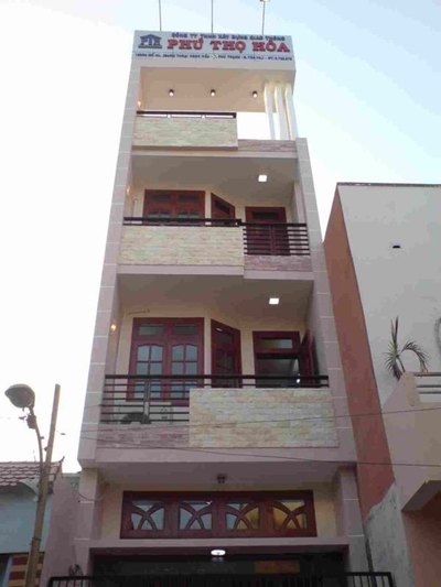 Bán nhà mặt tiền Tô Hiến Thành, P.15, Q.10. DT: 4,5x25m. Giá: 28 tỷ