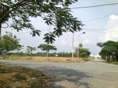 Bán đất gần trung tâm y tế dự phòng quận 9 2,11/156m2