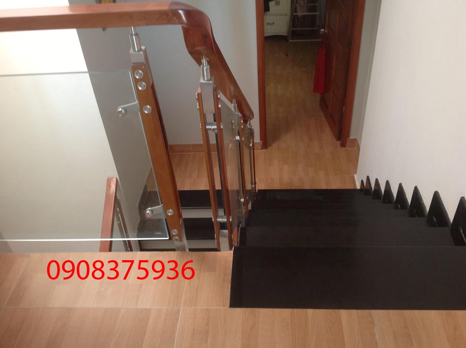 Bán nhà tuyệt đẹp 4x16m, 1 trệt 1 lầu, giá 1.65 tỷ, hẻm 1135 Huỳnh Tấn Phát