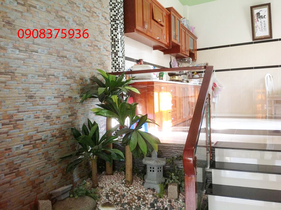 Bán nhà tuyệt đẹp 4x16m, 1 trệt 1 lầu, giá 1.65 tỷ, hẻm 1135 Huỳnh Tấn Phát