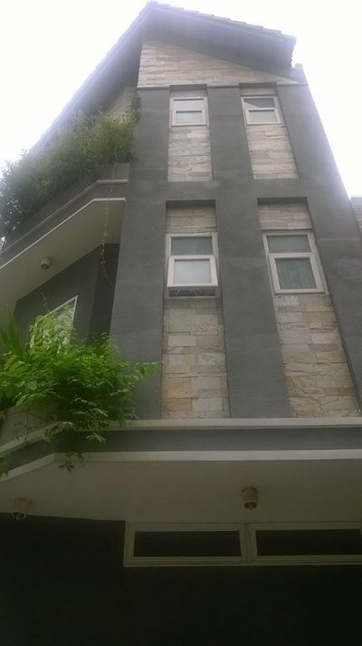 Cần tiền bán gấp nhà HXH đường Tô Hiến Thành – P12 – Quận 10