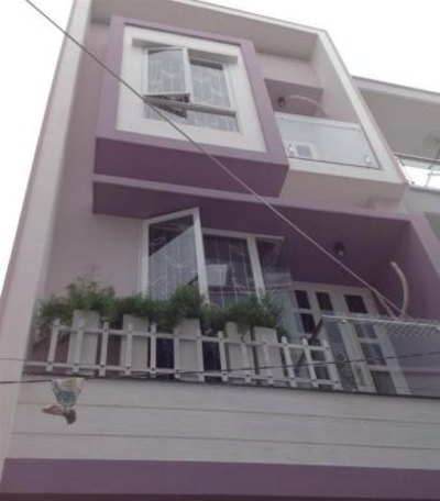 Cần bán nhà MT Trường Sơn ,P15 ,Q10. DT 4.2x20m. Giá: 11,5 tỷ