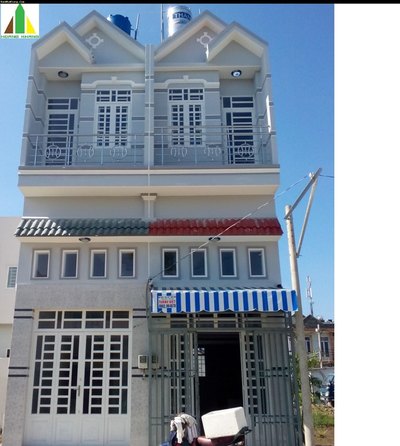 Bán nhà : Cần tiền bán gấp Nhà MT Đường CMT8, P10, Q3