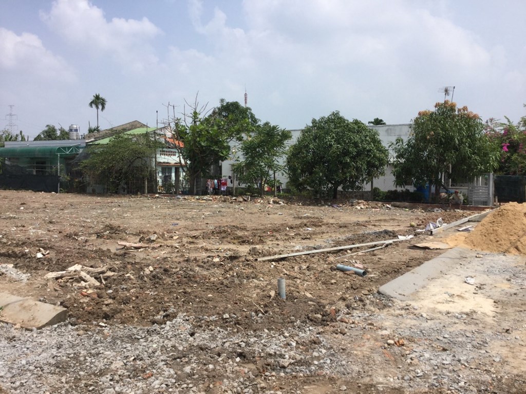 Bán lô đất thổ cư MT đường NB Vườn Lài , Q.12