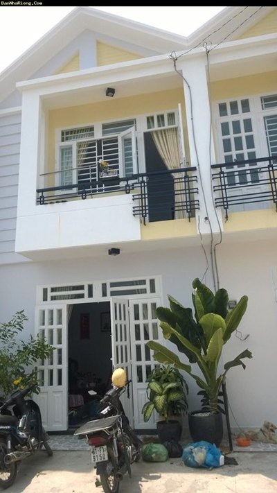 Bán MT Lý Thái Tổ, P1, Q3, DT:4.11x10m, 3 lầu, giá 12 tỷ.