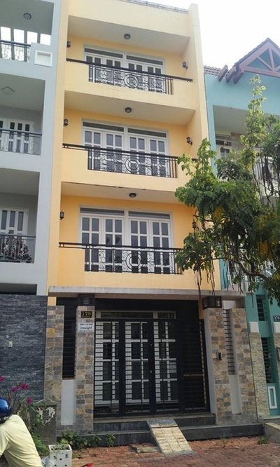 Bán nhà MT Nhật Tảo, P6, Q10. DT 3,4x12m. Giá: 6,3 tỷ