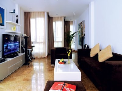 Cần bán gấp nhà Quận Bình Thạnh, hẻm xe hơi 6m Hoàng Hoa Thám, P. 6, 4x18m
