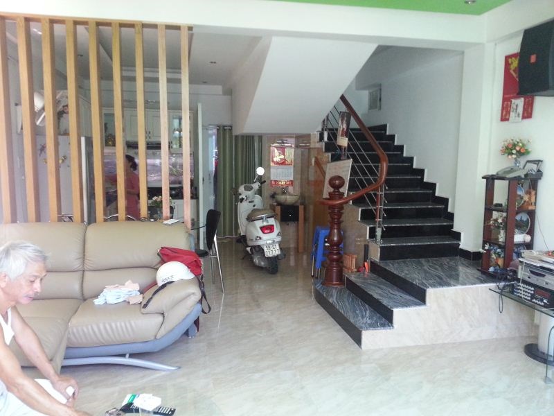 Bán nhà MT đường Dương Tử Giang, Q. 5. DT: 4x20m. Giá: 10,5 tỷ