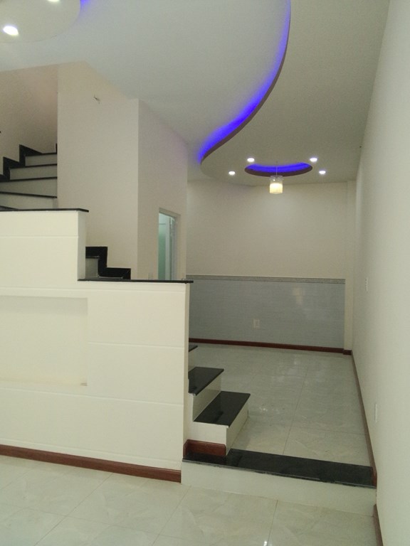 Bán nhà xinh 4x16 Quốc lộ 1A ,thuộc Vĩnh Lộc B giá 1,3 - tỷ sổ hồng chính
