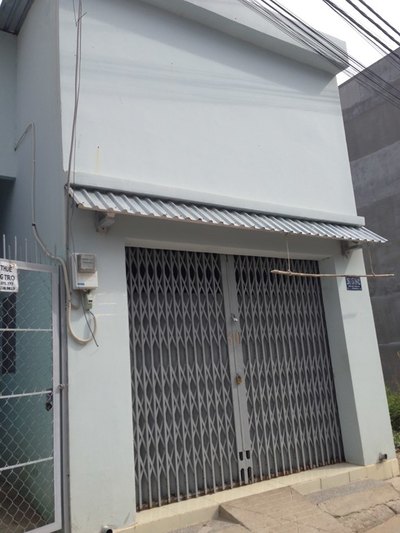 Bán nhà 4 x 13m mặt tiền đường 5m Nguyễn Xiển- Lê Văn Việt. Nhà 1TR 1L