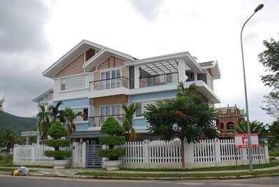 Bán nhà mt Trịnh Văn Cấn, P. NTB, q. 1, dt: 4 x 17, giá 17 tỷ