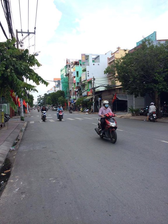 Bán nhà 4.75 tỷ, 4x17, 3 tấm MT Lê Lâm, P.Phú Thạnh, Q.Tân Phú