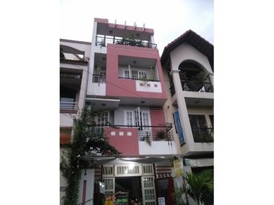 Bán nhà MT Ngô Gia Tự, P4, Q10.DT 3x16m. Giá: 8,3 tỷ