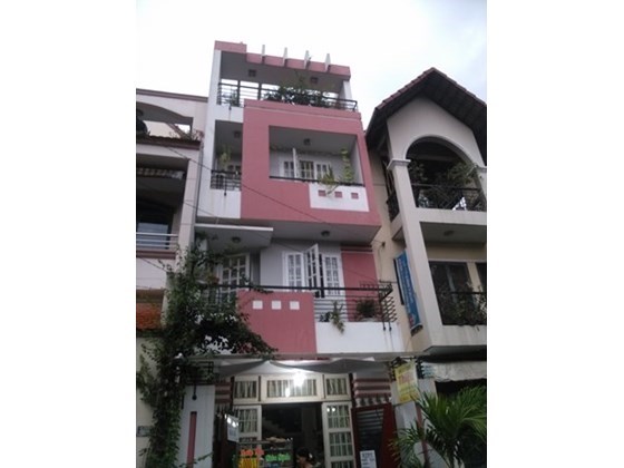 Bán nhà MT Ngô Gia Tự, P4, Q10.DT 3x16m. Giá: 8,3 tỷ