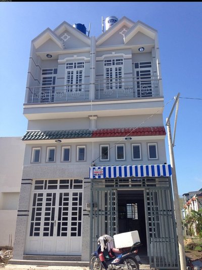 Bán nhà MT Lê Hồng Phong, Q.10, khu trung tâm, vị trí đẹp, 96 m2