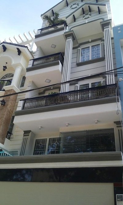 Bán nhà MT Lý Chính Thắng P8 Q3. DT: 4x10m. Giá: 14 tỷ