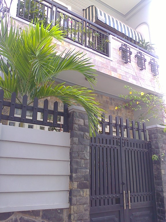 Bán gấp nhà 207/72 Nguyễn Văn Đậu, P11, Q. Bình Thạnh, 5.2 x 13m, 4.7 tỷ