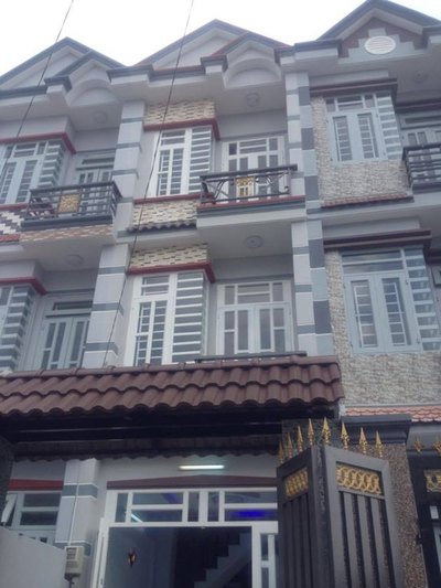 Bán nhà 1 trệt 2 lầu, giá 860 triệu, HXH đường TCH08, P.TCH, Q12