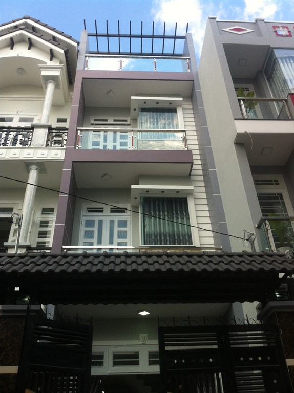 Nhà 4m x 16m đúc 3,5 tấm 4pn đường Lê Thị Riêng Q12 1 tỷ 980tr