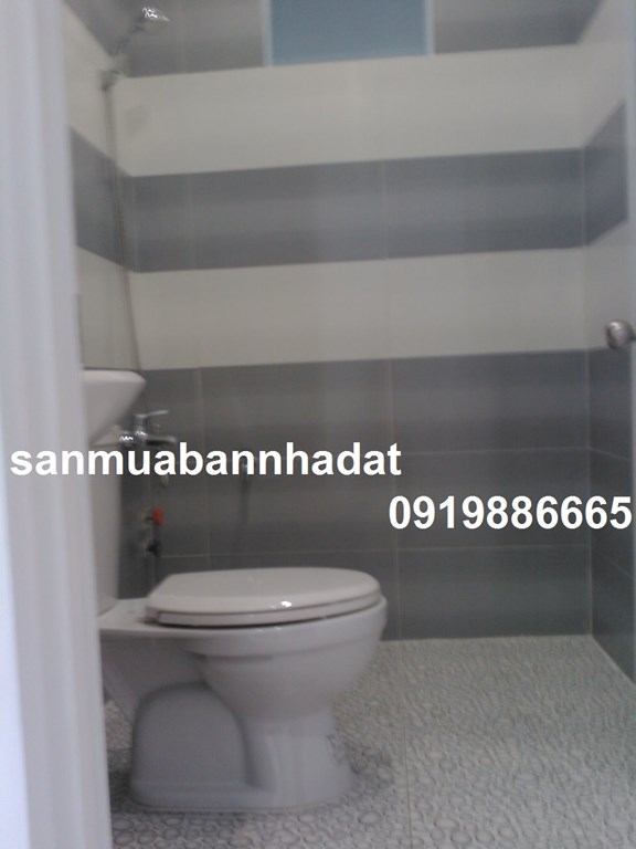 Nhà Mặt Tiền Huỳnh Văn Bánh 4 Lầu giá rẻ P10 PN