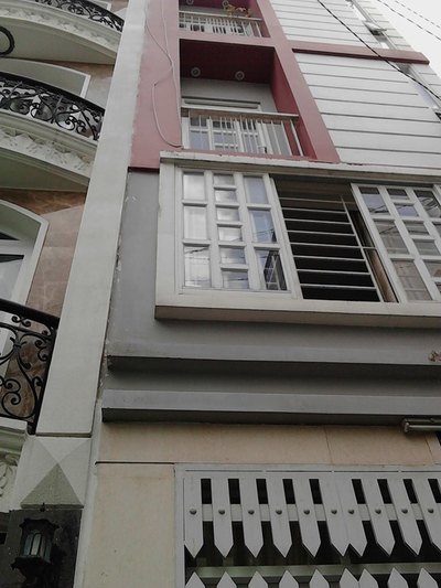 Bán nhà : Kẹt tiền bán gấp Nhà phố, Đường Trương Hán Siêu, P. Đa Kao,Q1
