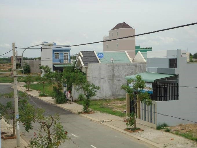 Bán đất ngay mặt tiền Lò Lu, P.Trường Thạnh, sổ hồng riêng.