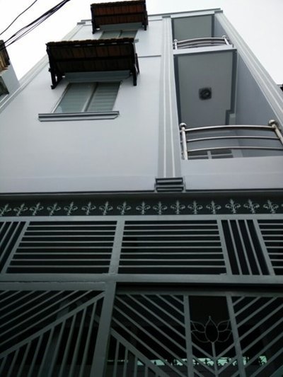 Bán nhà : Cần tiền Bán gấp Nhà Phố Đ. Lê Thị Riêng, P Bến Thành, Q1