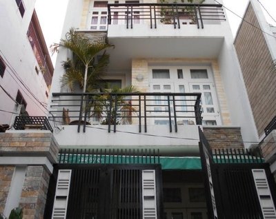 Bán nhà MT Nguyễn Thiện Thuật, P.2, Q.3, Dt 3x9.5m, hướng Đông Bắc