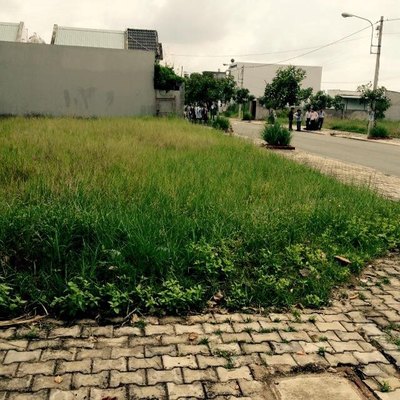 Cần tiền Bán đất nền DT : 5m x 26m ,360triệu/130m2