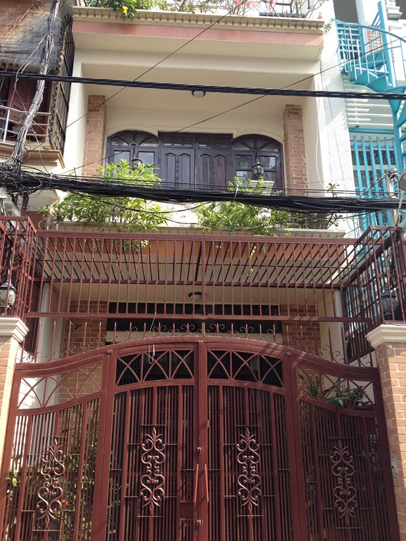 Bán gấp nhà HXH 4,5m, Đặng Văn Ngữ, F.14, Phú Nhuận. DT : 3,9 x 18,7m.