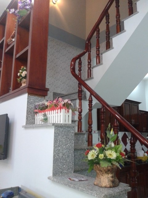 Bán nhà MT đường Hòa Hảo, P.4, Q.10. DT: 4x18m. Giá: 17 tỷ