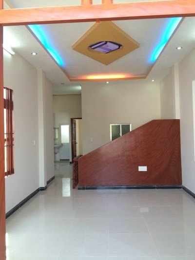 Bán nhà hẻm CMT8, P.10, Q3. DT: 6x15m. Giá: 7,3 tỷ